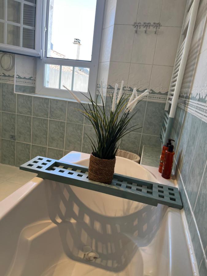 Appartement Chaleureux En Provence Saint-Maximin Exterior foto